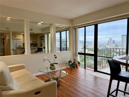 apt-26d-225 Queen St, Honolulu, HI, 96813-4602 | Card Image