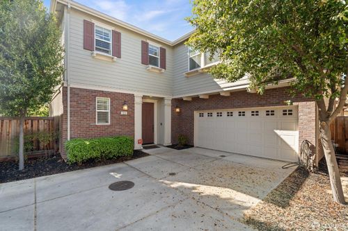324 Macarthur Way, Brentwood, CA, 94513-4649 | Card Image