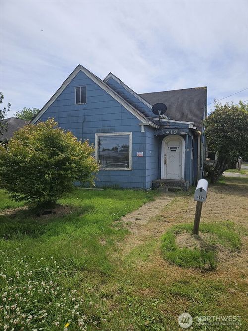 1419 Aberdeen Ave, Aberdeen, WA, 98520-4721 | Card Image