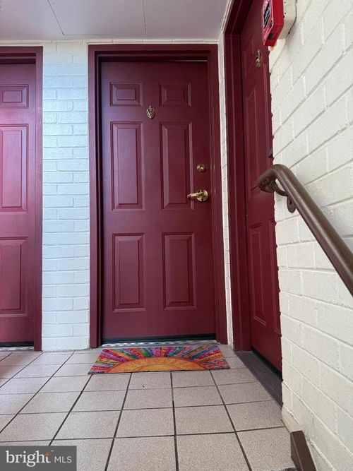 apt-303-5000 Call Pl Se, WASHINGTON, DC, 20019-7626 | Card Image