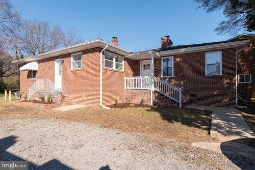 3306 E River Rd, South Chesterfield, VA, 23803-2045 | Card Image