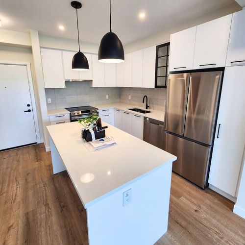 215-8117 200a St, Langley, BC, V2Y3W9 | Card Image