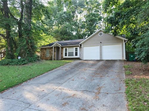 837 Forest Path, Stone Mountain, GA, 30088-2244 | Card Image