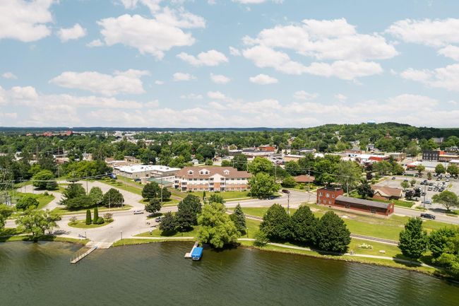UNIT-104 - 301 N Lake St, Condo with 2 bedrooms, 2 bathrooms and null parking in Cadillac MI | Image 33