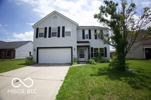 18878 Pilot Mills Dr, Noblesville, IN, 46062-8002 | Card Image