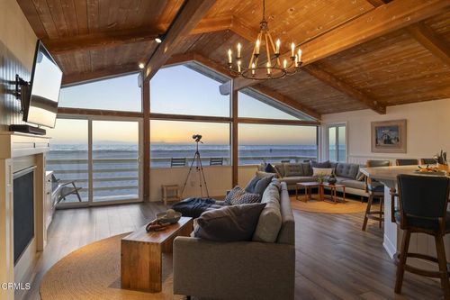 3445 Ocean Dr, Oxnard, CA, 93035 | Card Image