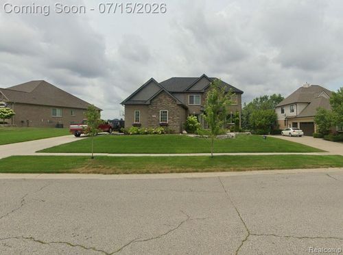 386 Overlook Dr, Oxford, MI, 48371-3559 | Card Image