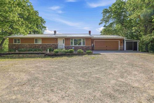 N3660 9th Avenue, Deerfield, WI, 54943 | Card Image