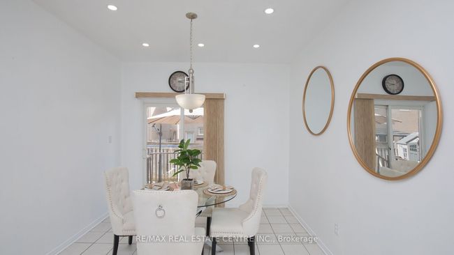 32 Pappain Cres, House other with 6 bedrooms, 3 bathrooms and 4 parking in Brampton ON | Image 17