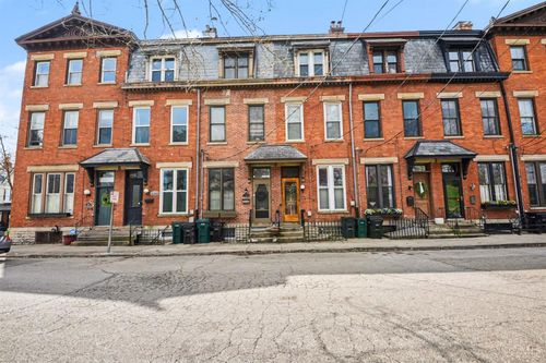 923 Paradrome St, Cincinnati, OH, 45202 | Card Image