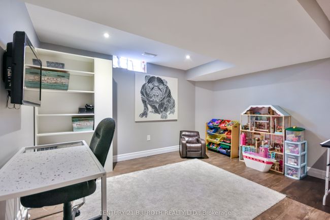 212 Maplewood Dr, House other with 3 bedrooms, 3 bathrooms and 4 parking in Angus ON | Image 33