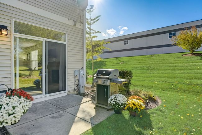 3070 - 3070 Falling Waters Ln, Condo with 2 bedrooms, 2 bathrooms and null parking in Lindenhurst IL | Image 27