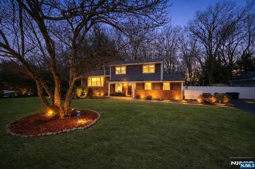 46 Maria Dr, Hillsdale, NJ, 07642-1347 | Card Image