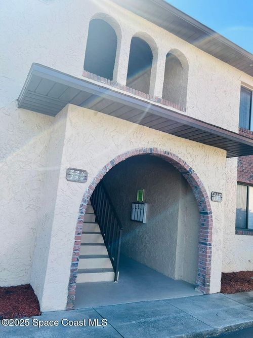 8-223-223 San Paulo Cir, West Melbourne, FL, 32904-4087 | Card Image