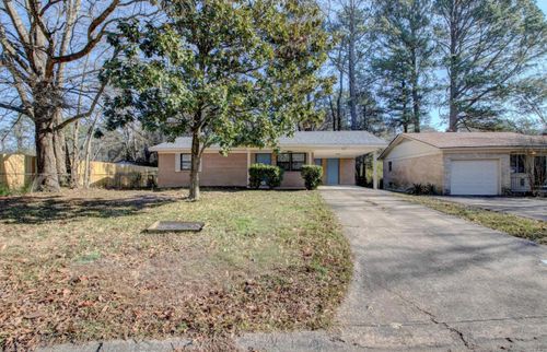 2813 Dorchester Dr, Little Rock, AR, 72204-4629 | Card Image