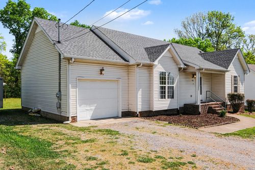 978 Sumerset Cir, Lewisburg, TN, 37091-2086 | Card Image