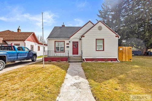 137 W 13th Street, Idaho Falls, ID, 83402 | Card Image