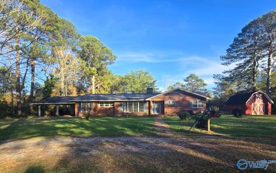 5131 Highway 36 East, House other with 3 bedrooms, 2 bathrooms and null parking in Somerville AL | Image 1