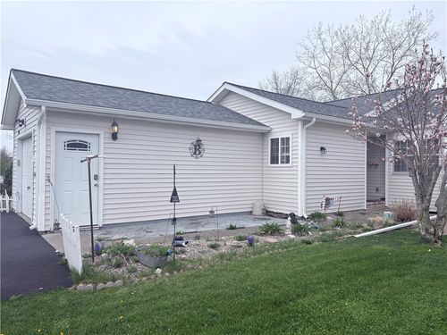 5740 Running Brook Road, Farmington, NY, 14425 | Card Image