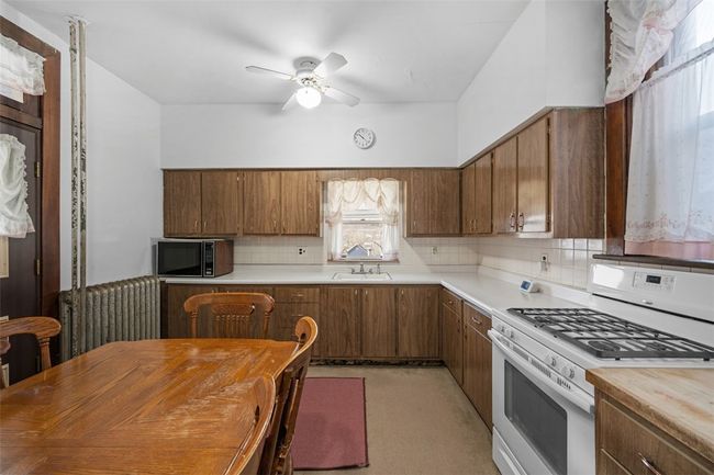 205 4 Th St, House other with 4 bedrooms, 2 bathrooms and null parking in Freeport PA | Image 21