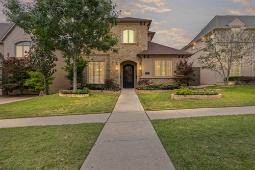 3725 W 5th St, Fort Worth, TX, 76107-2019 | Card Image