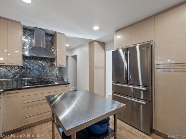 22491 N Nottingham Dr, House other with 4 bedrooms, 3 bathrooms and null parking in Beverly Hills MI | Image 18