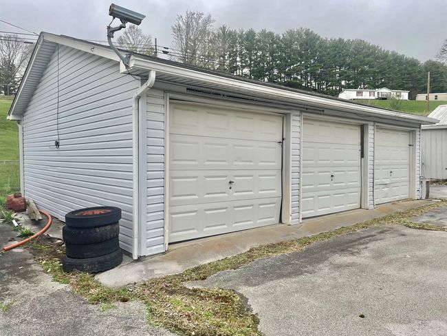 37037 Governor G C Peery Hwy, Home with 0 bedrooms, 0 bathrooms and 10 parking in Bluefield VA | Image 6