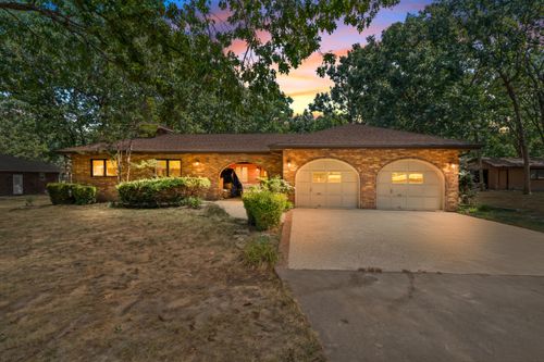 1740 Briarwood Dr, Marshfield, MO, 65706-2412 | Card Image