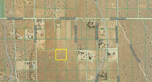 225 Ste Drt Vic Avenue Y4 Ste, Llano, CA, 93544 | Card Image