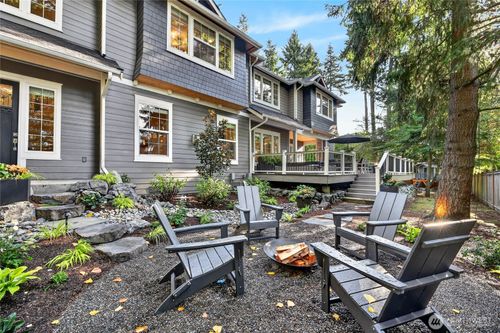 2300 126th Ave Ne, Bellevue, WA, 98005-1544 | Card Image