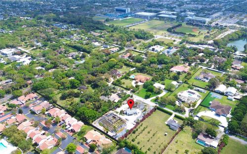 11295 Sw 93rd St, Miami, FL, 33176-1159 | Card Image