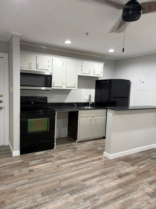 102-5969 Lewis St, Dallas, TX, 75206-7977 | Card Image