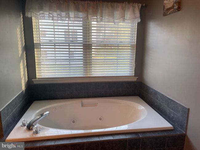 8 Nancy Cir, House other with 4 bedrooms, 4 bathrooms and null parking in READING PA | Image 22