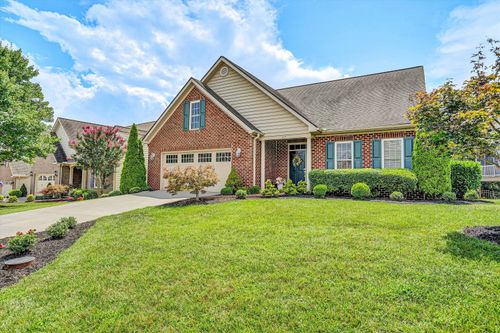 412 Deer Run Cir, Salem, VA, 24153-2673 | Card Image