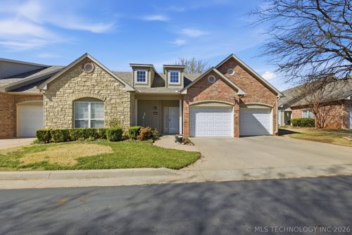 10110 S 94th East Pl, Tulsa, OK, 74133-6378 | Card Image