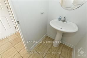 Residential Lease in Blossom Park - Airport and Area 4
