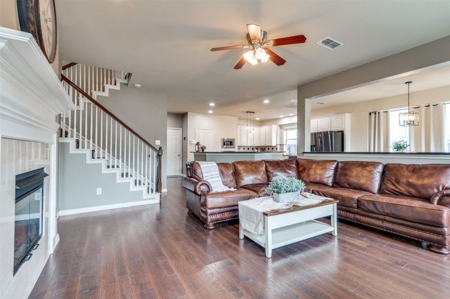 2804 Stonehurst Dr, House other with 4 bedrooms, 4 bathrooms and null parking in Grapevine TX | Image 7