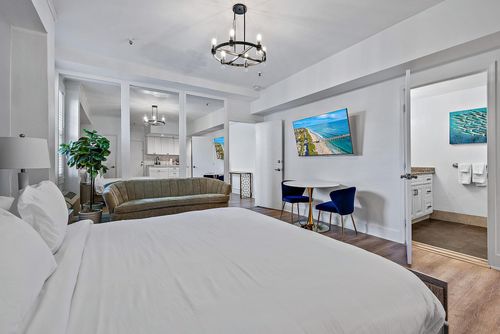 3032-235 Sunrise Ave, Palm Beach, FL, 33480-3812 | Card Image