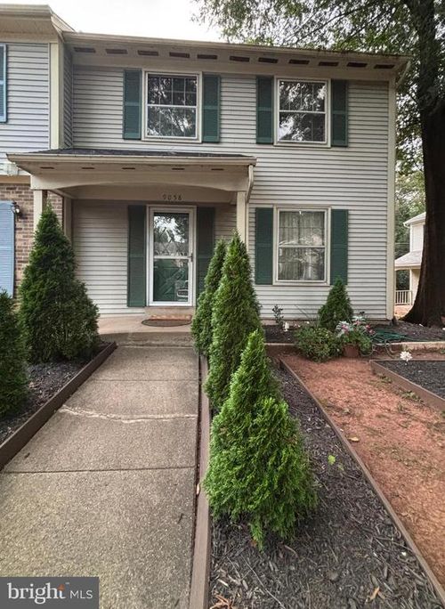 9058 Old Hickory Ct, MANASSAS, VA, 20110-4008 | Card Image