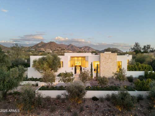 4510 E Maderos Del Cuenta Dr, Paradise Valley, AZ, 85253-4029 | Card Image