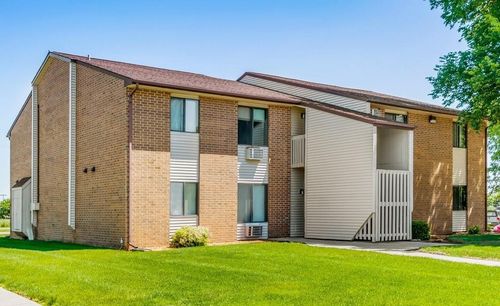 1425 N 11th Ave E, Newton, IA, 50208-2391 | Card Image