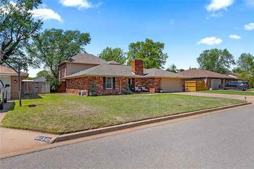 601 N Pecan Street, Weatherford, OK, 73096 | Card Image