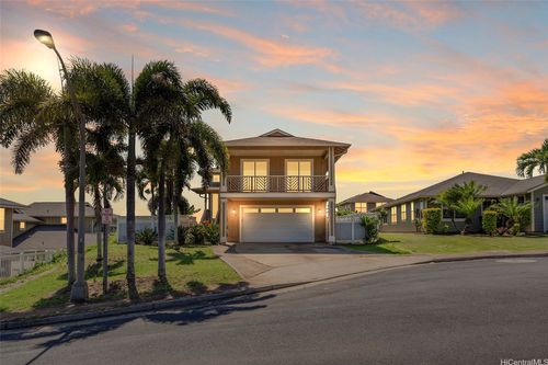 15 Awikiwiki Pl, Wailuku, HI, 96793-2140 | Card Image