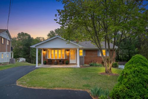 35 Hillside Dr, VERONA, VA, 24482-2611 | Card Image