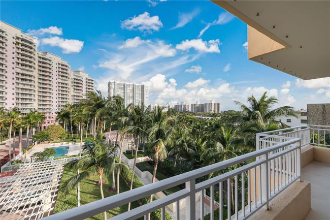 PH-12 - 765 Crandon Blvd, Condo with 3 bedrooms, 4 bathrooms and null parking in Key Biscayne FL | Image 31
