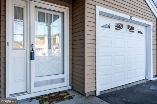 13 Dove Tree Ct, BARNEGAT, NJ, 08005-3118 | Card Image