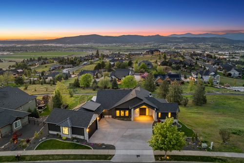 22175 E Bennett Ln, Liberty Lake, WA, 99019-5121 | Card Image