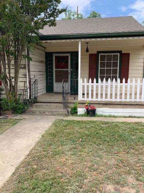 217 S Monroe St, San Angelo, TX, 76901-4059 | Card Image