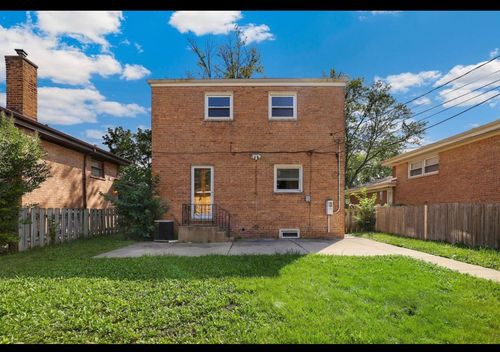 3850 Birchwood Ave, Skokie, IL, 60076-3906 | Card Image