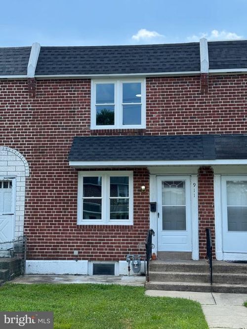911 Taylor Dr, FOLCROFT, PA, 19032-1620 | Card Image